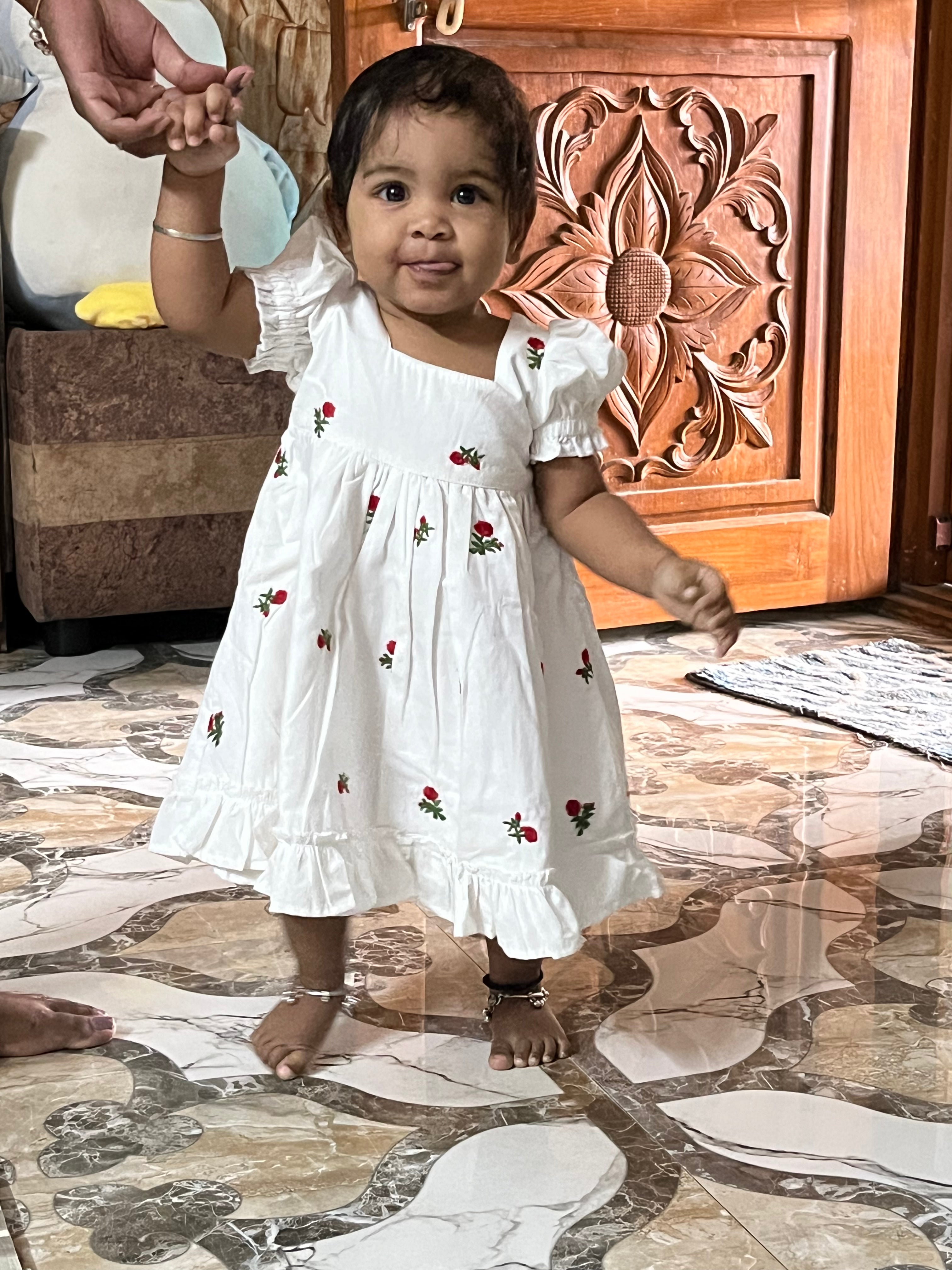 the puff sleeved layered princress dress